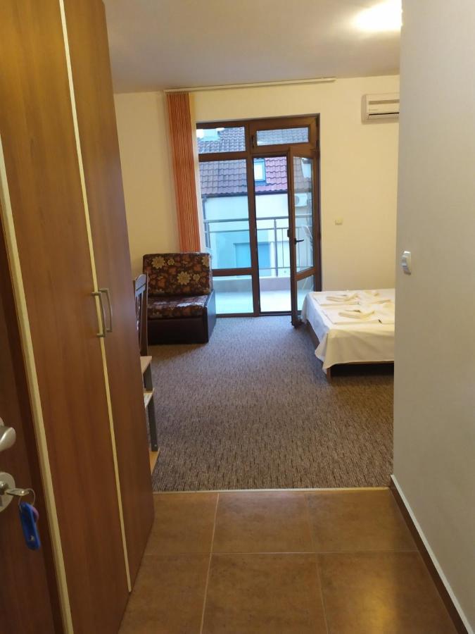 Adri Guest House Nesebar Exterior foto
