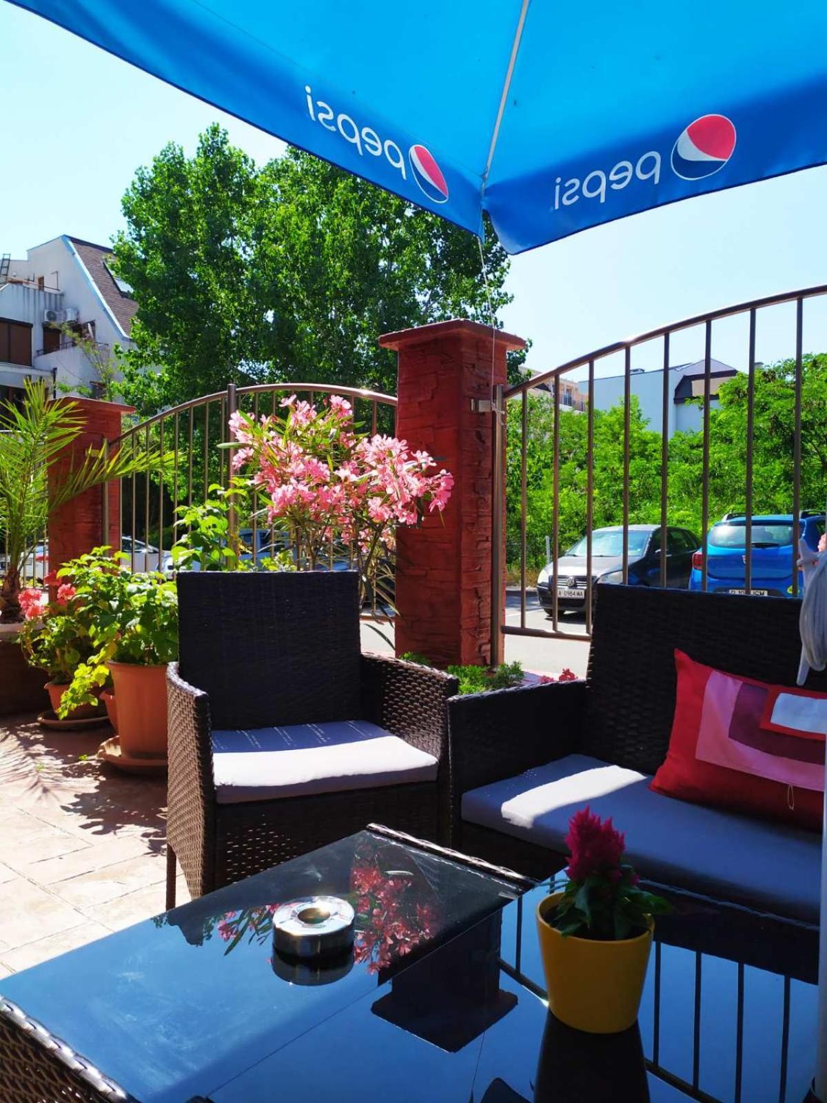 Adri Guest House Nesebar Exterior foto
